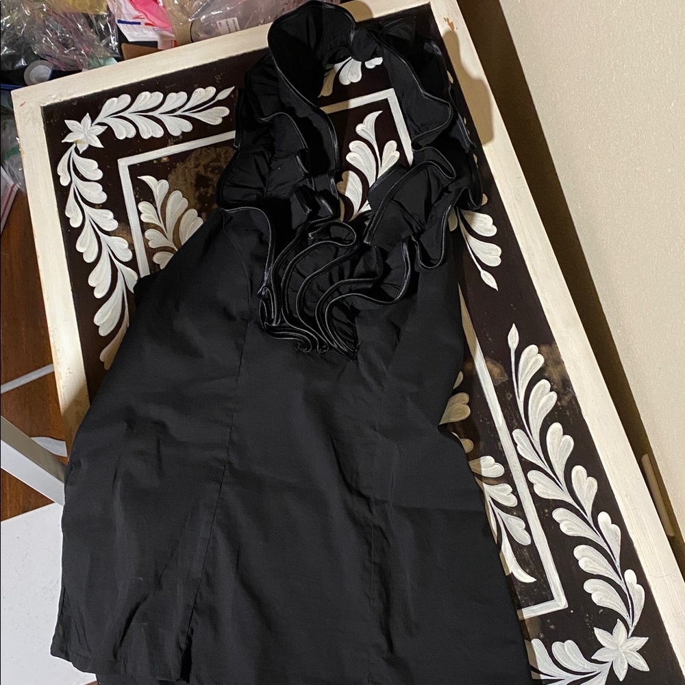Chic Black Ruffled top - Picture 4 of 6